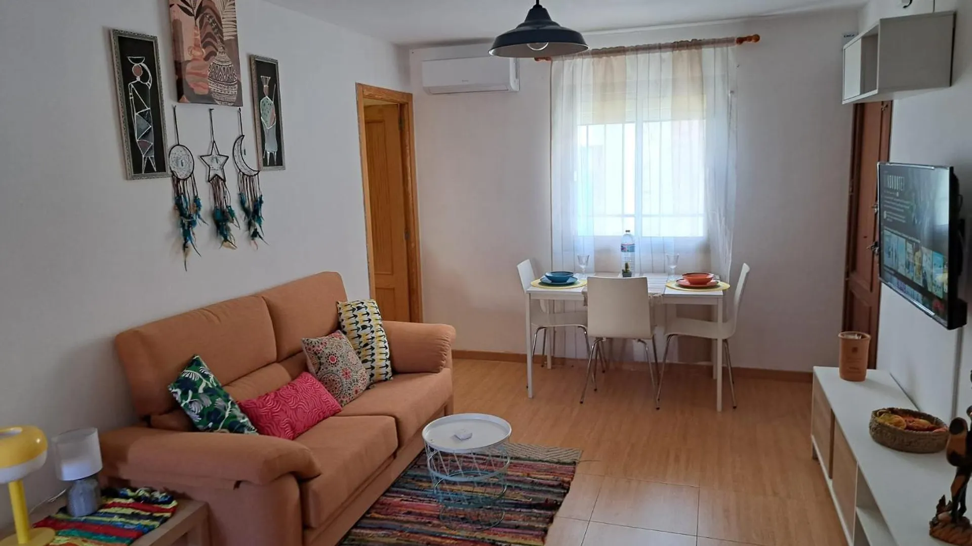 Habitacion Con Bano Privado En Piso Compartido Centrico Homestay Jaen